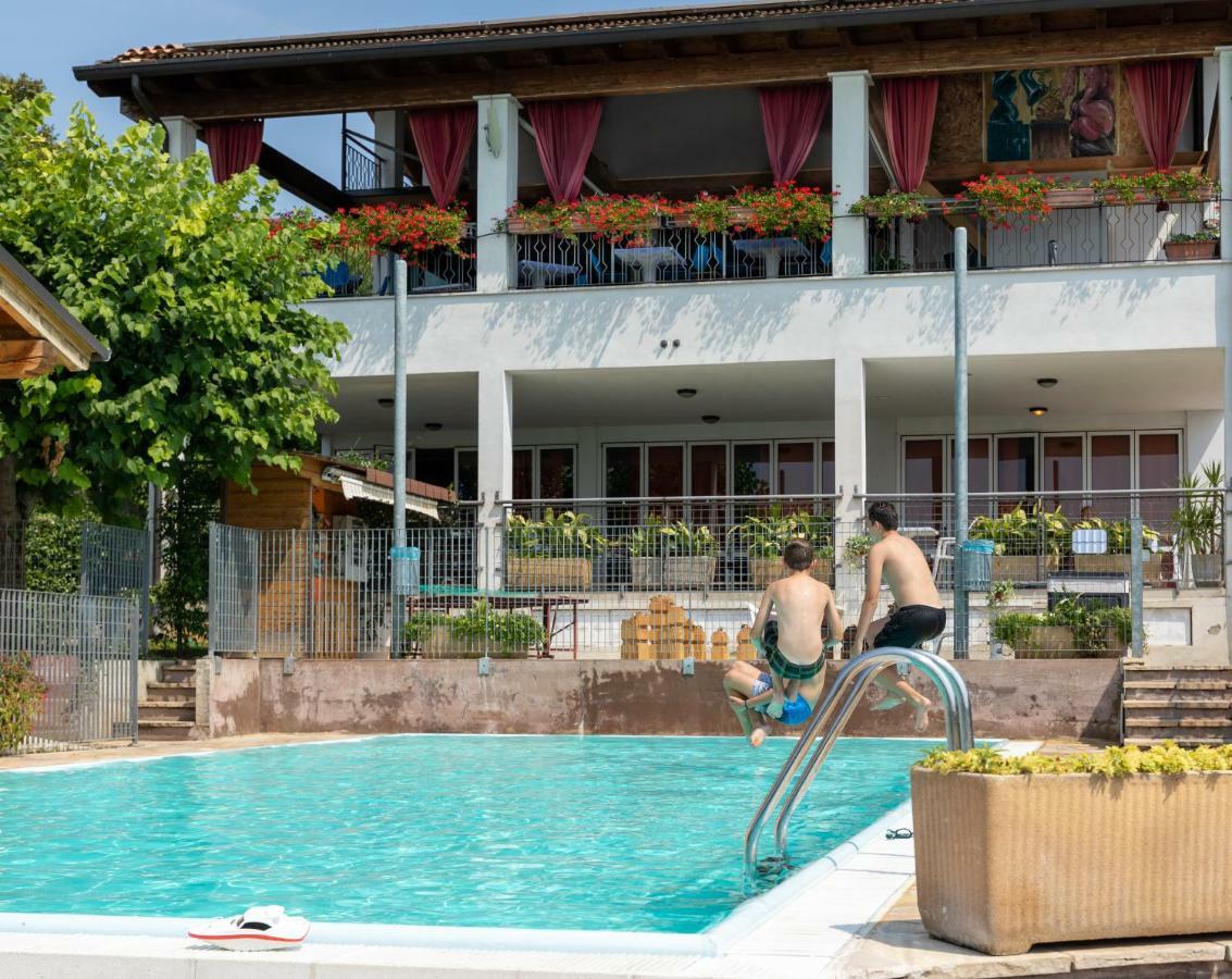 Borgo Blu Poggio Aparthotel Lazise Buitenkant foto